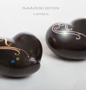 Terra-Nigra-Swarovski-3